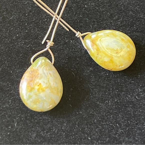 Handmade Necklace And Earring Set - Green & Yellow Glass - Gold Filled Chain - Picture 6 of 13